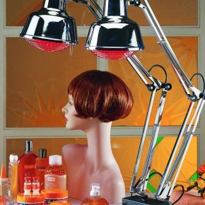 Sistema a lampada a raggi infrarossi per la cura e il trattamento del capello
